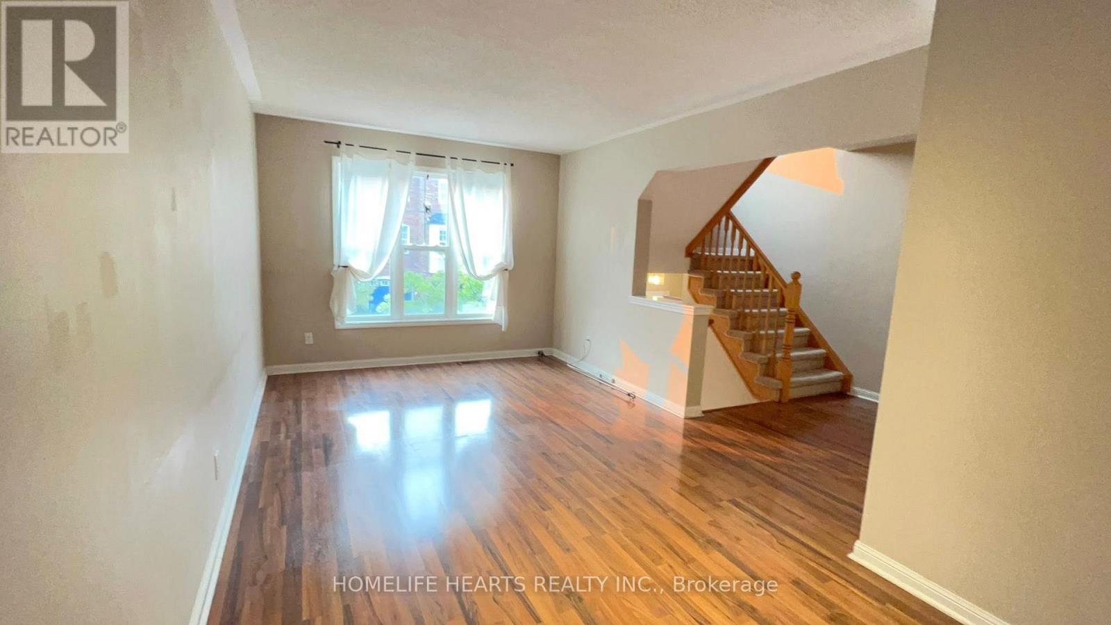 Row / Townhouse for Sale in 156 - 5980 WHITEHORN AVENUE|Mississauga (East Credit), Ontario L5V2Y3 2