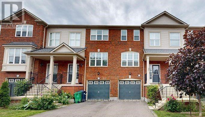 Row / Townhouse for Sale in 156 - 5980 WHITEHORN AVENUE|Mississauga (East Credit), Ontario L5V2Y3
