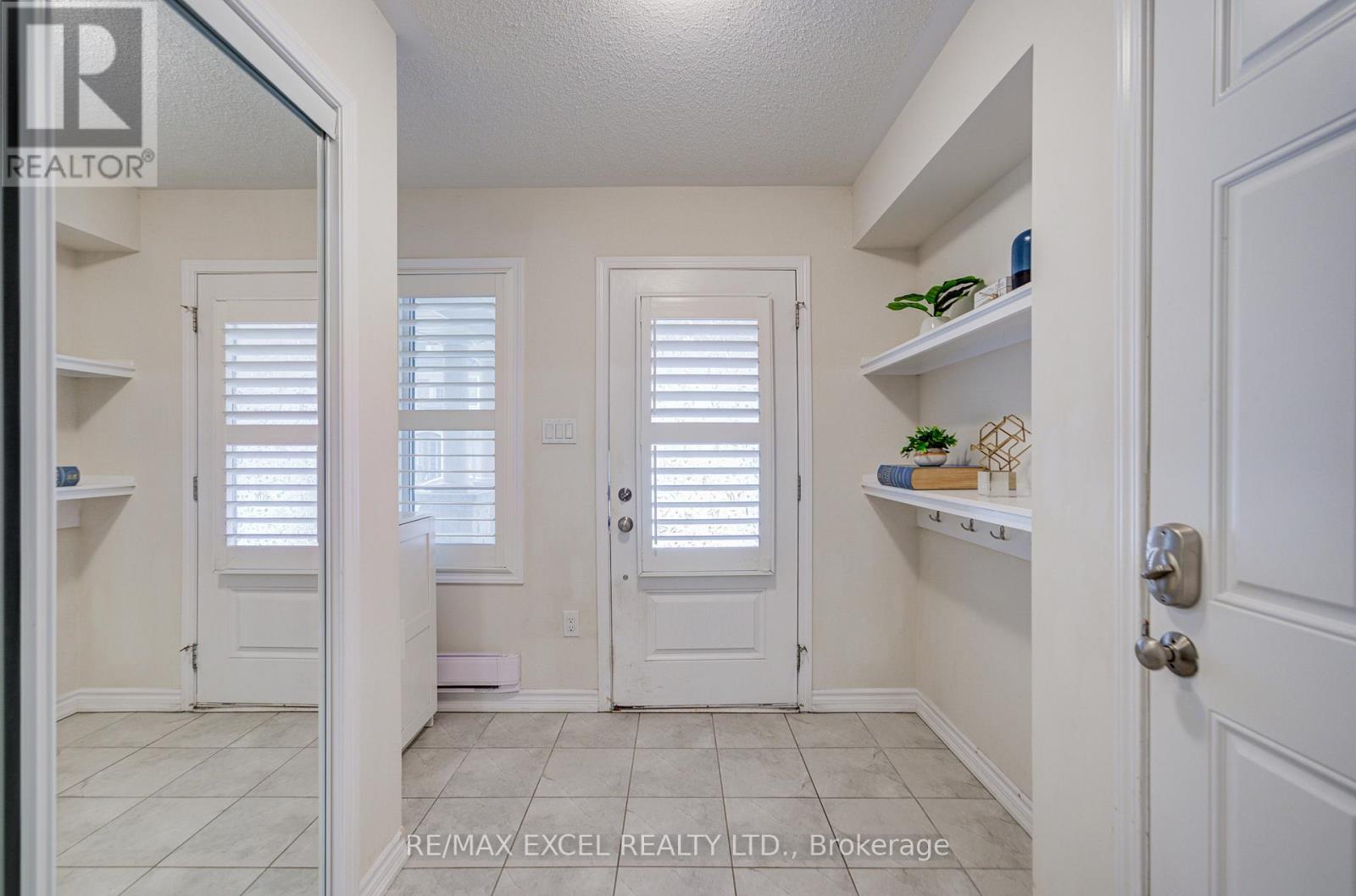 Row / Townhouse for Sale in 3081 HAREBELL GATE|Oakville (GO Glenorchy), Ontario L6M0Y9 5