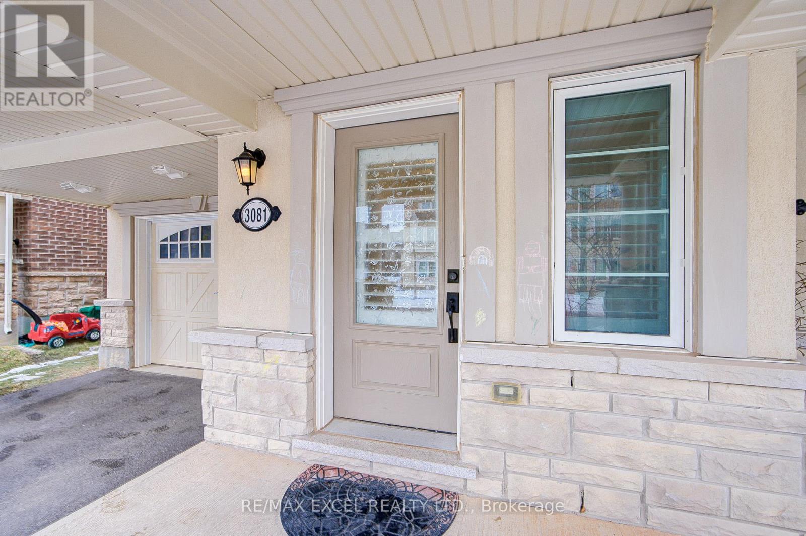 Row / Townhouse for Sale in 3081 HAREBELL GATE|Oakville (GO Glenorchy), Ontario L6M0Y9 4