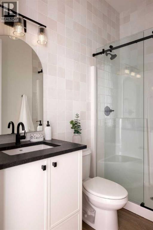 House for Sale in 55 Creekview Avenue SW|Calgary, Alberta T2X4Y1 4