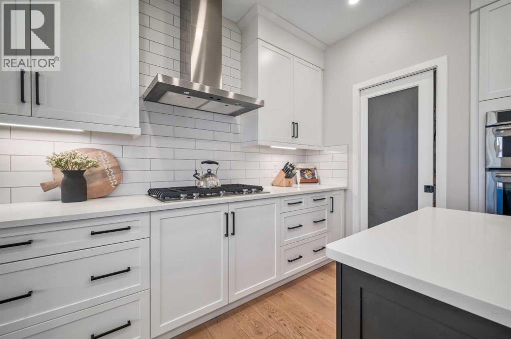 House for Sale in 32 Magnolia Heath SE|Calgary, Alberta T3M2Z7 5