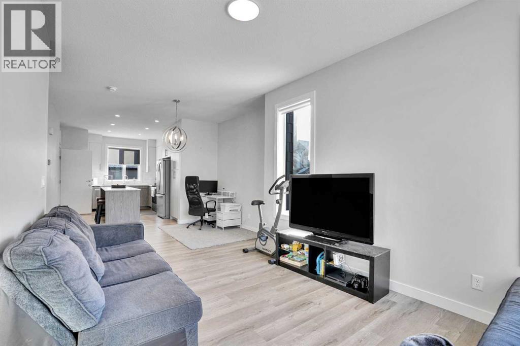 Row / Townhouse for Sale in 109 Homestead Boulevard NE|Calgary, Alberta T3J2H1 4