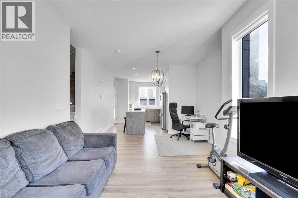 Row / Townhouse for Sale in 109 Homestead Boulevard NE|Calgary, Alberta T3J2H1 5