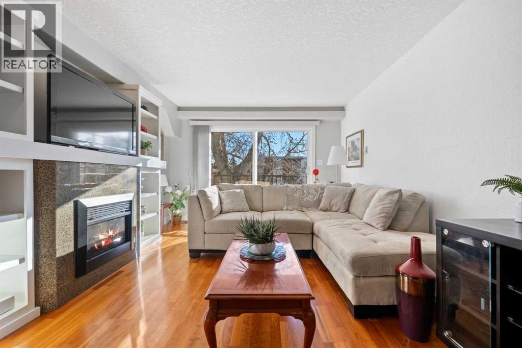 Apartment for Sale in 312, 355 5 Avenue NE|Calgary, Alberta T2E0K9 3