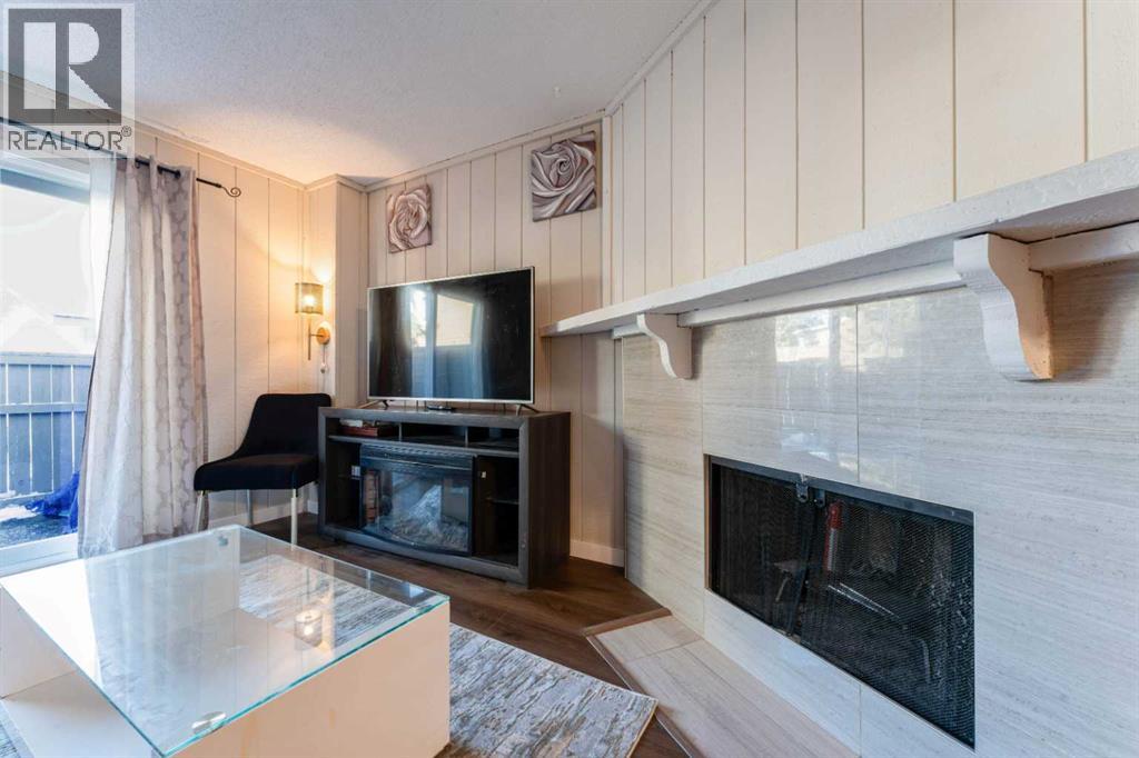 Row / Townhouse for Sale in 1101, 829 Coach Bluff Crescent SW|Calgary, Alberta T3H1B1 4