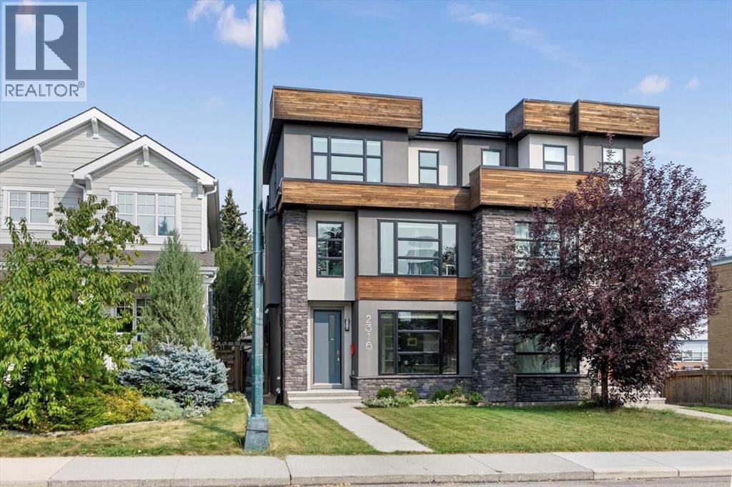 Duplex for Sale in 2316 22 Street NW|Calgary, Alberta T2M3W4 2