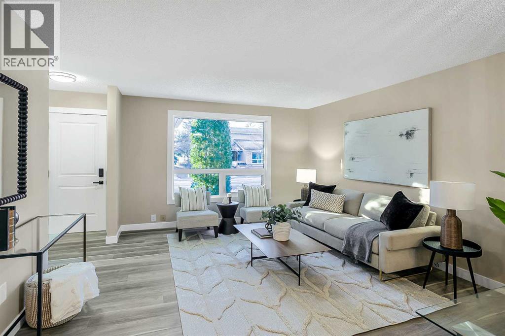 House for Sale in 467 Berkley Crescent NW|Calgary, Alberta T3K1A9 4