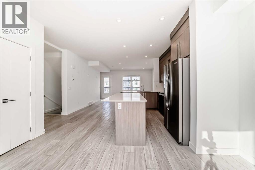 Row / Townhouse for Sale in 693 Savanna Boulevard NE|Calgary, Alberta T3J2L8 5