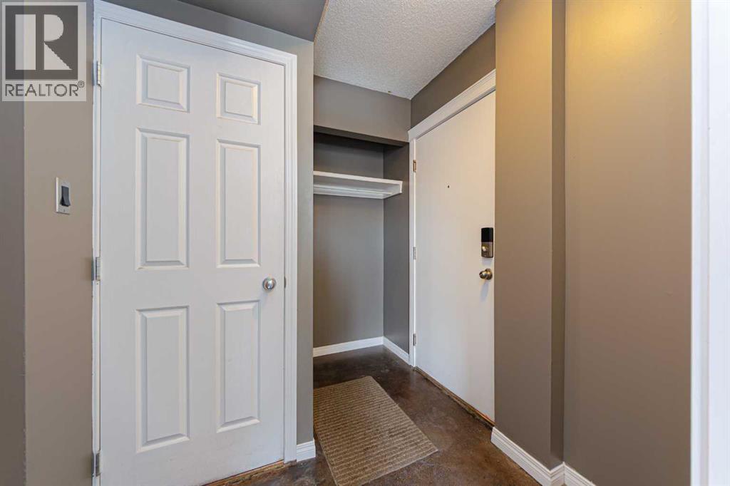 Apartment for Sale in 304, 117 23 Avenue SW|Calgary, Alberta T2S0H9 4