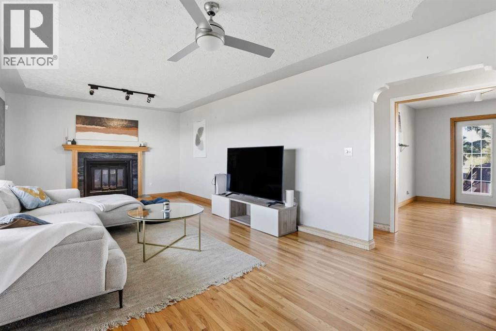 House for Sale in 3003 25 Street SW|Calgary, Alberta T3E1Y2 5