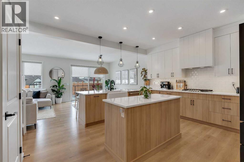 House for Sale in 52 Sugarsnap Way SE|Calgary, Alberta T3S0K5