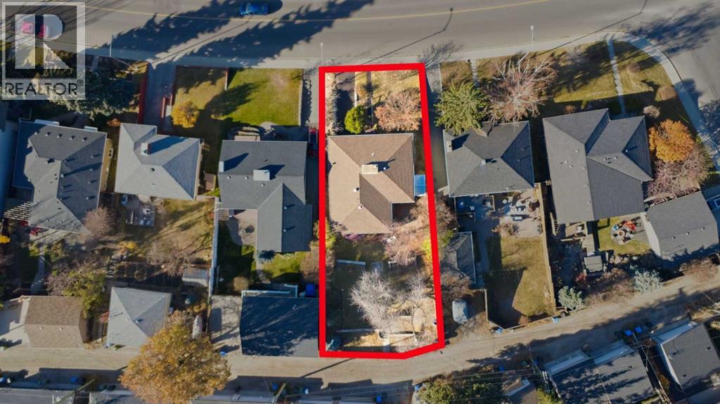 House for Sale in 2314 Richmond Road SW|Calgary, Alberta T2T5E4 2