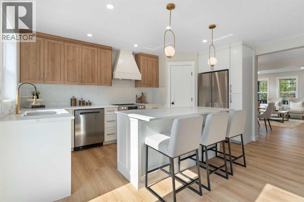 House for Sale in 335 Hidden Creek Boulevard NW|Calgary, Alberta T3A6L1