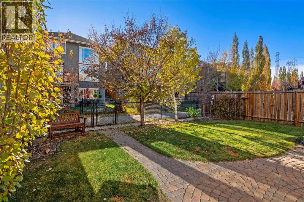 House for Sale in 25 Tuscany Summit Terrace NW|Calgary, Alberta T3L0B9