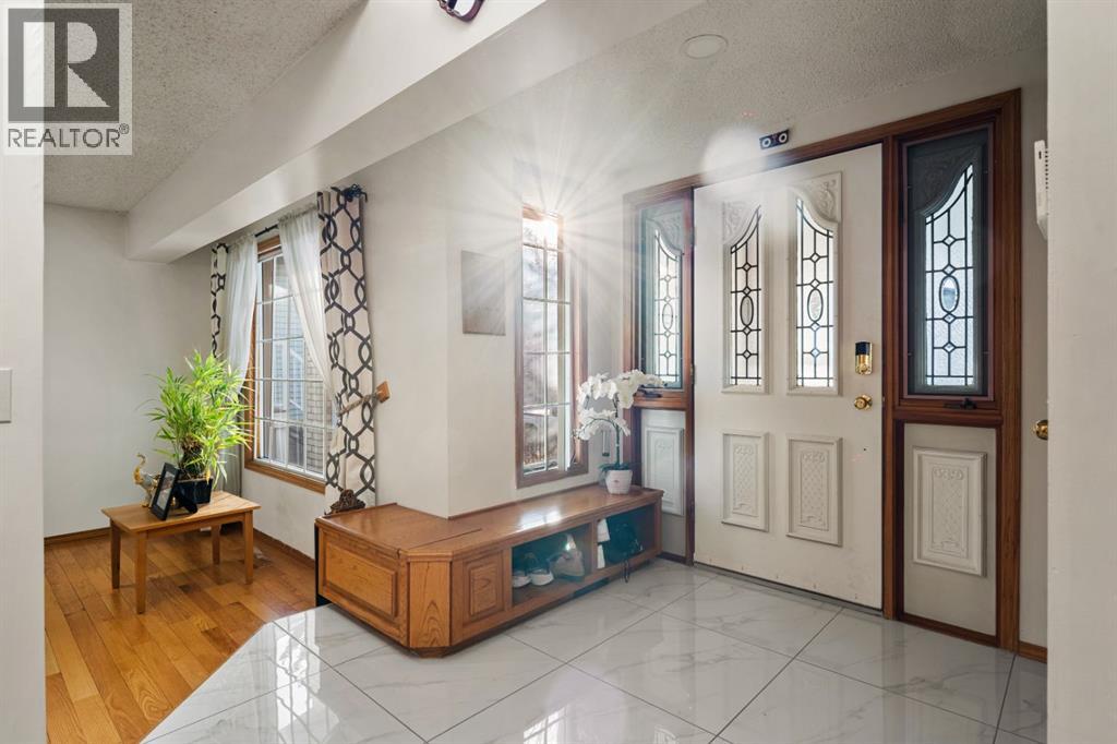 House for Sale in 107 Pasadena Green NE|Calgary, Alberta T1Y6M9 4