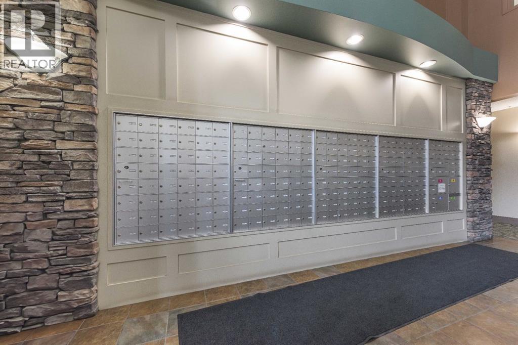 Apartment for Sale in 341, 20 Discovery Ridge Close SW|Calgary, Alberta T3H5X4 3