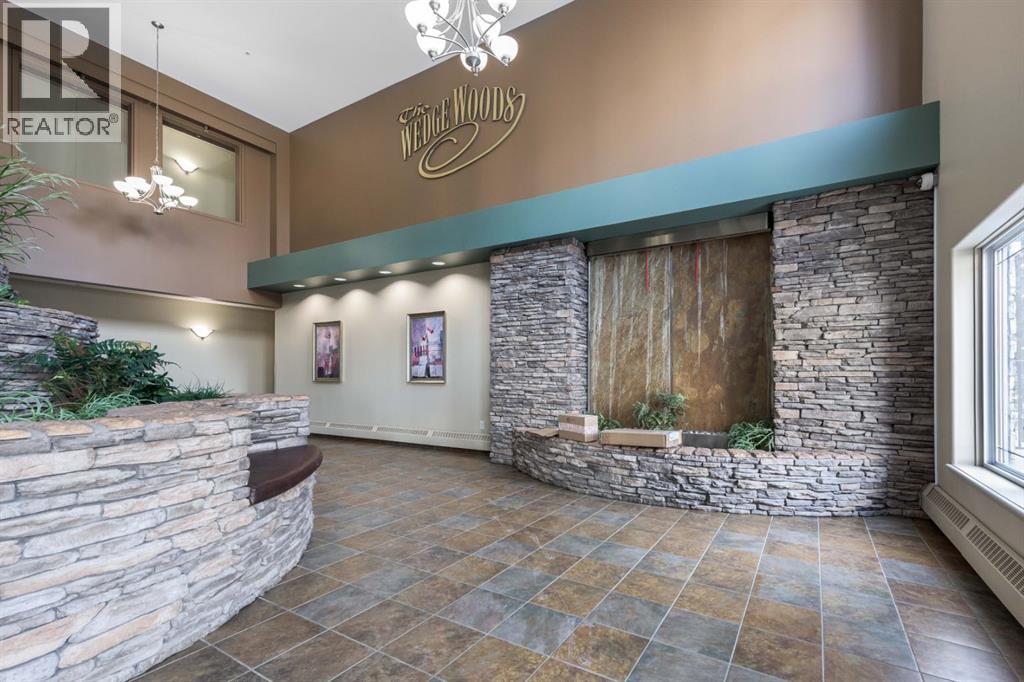 Apartment for Sale in 341, 20 Discovery Ridge Close SW|Calgary, Alberta T3H5X4 2