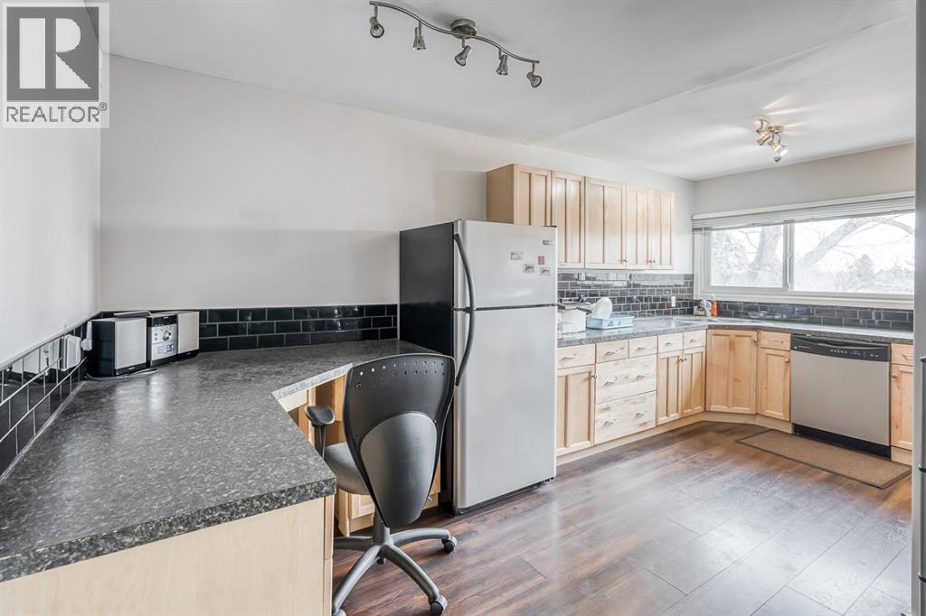 Apartment for Sale in 210, 8231 Elbow Drive SW|Calgary, Alberta T2V1K6 4