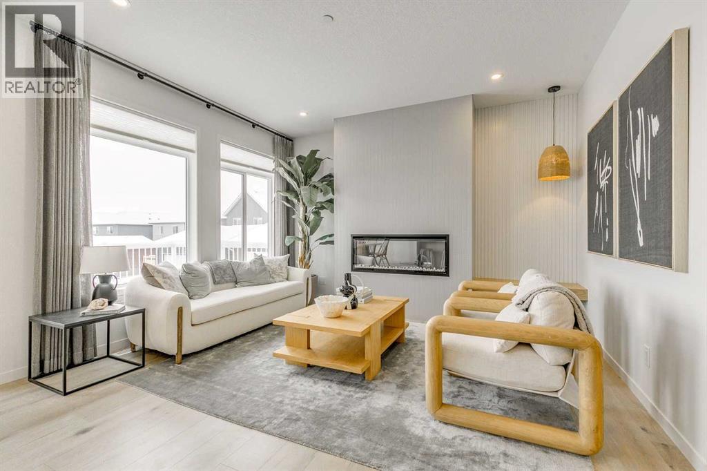 House for Sale in 227 Lucas Common NW|Calgary, Alberta T3P2B3 2