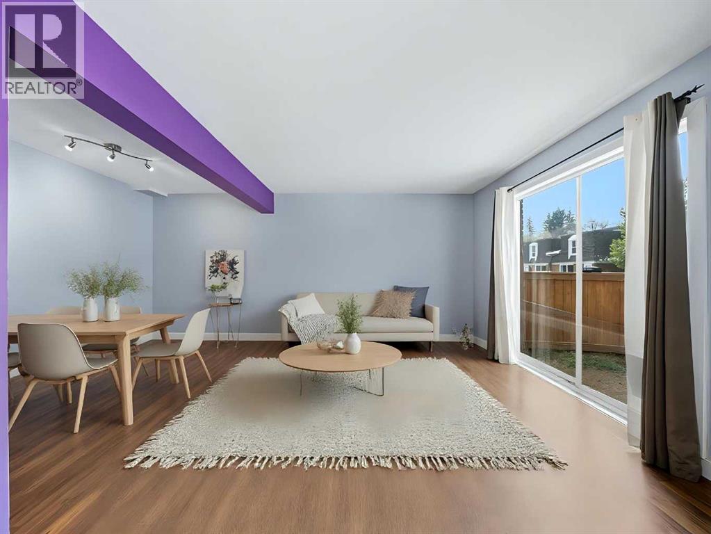 Row / Townhouse for Sale in 125, 330 Canterbury Drive SW|Calgary, Alberta T2W1H6 3