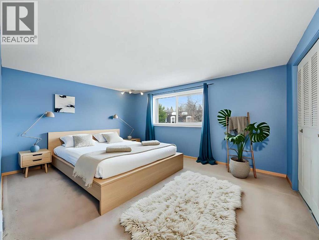 Row / Townhouse for Sale in 125, 330 Canterbury Drive SW|Calgary, Alberta T2W1H6 4