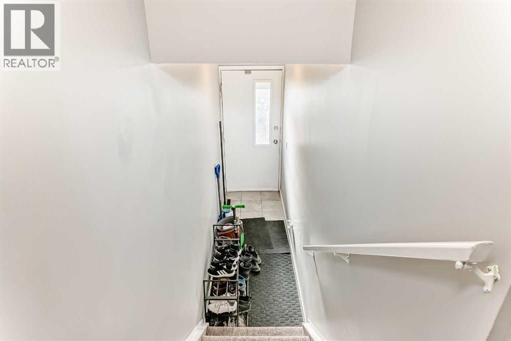 Row / Townhouse for Sale in 72, 3015 51 Street SW|Calgary, Alberta T3E6N5 5