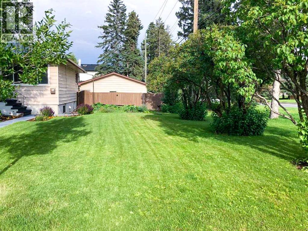 House for Sale in 84 Waterloo Drive SW|Calgary, Alberta T3C3G1 5