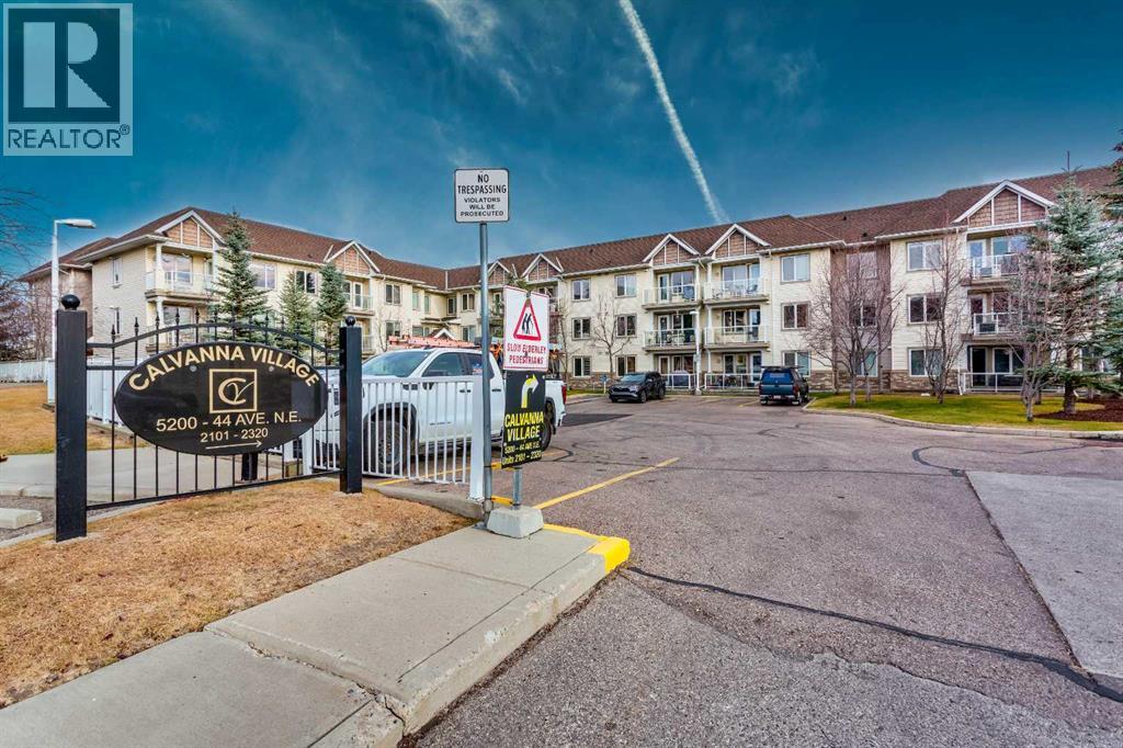 Apartment for Sale in 2107, 5200 44 Avenue NE|Calgary, Alberta T1Y7L4 3