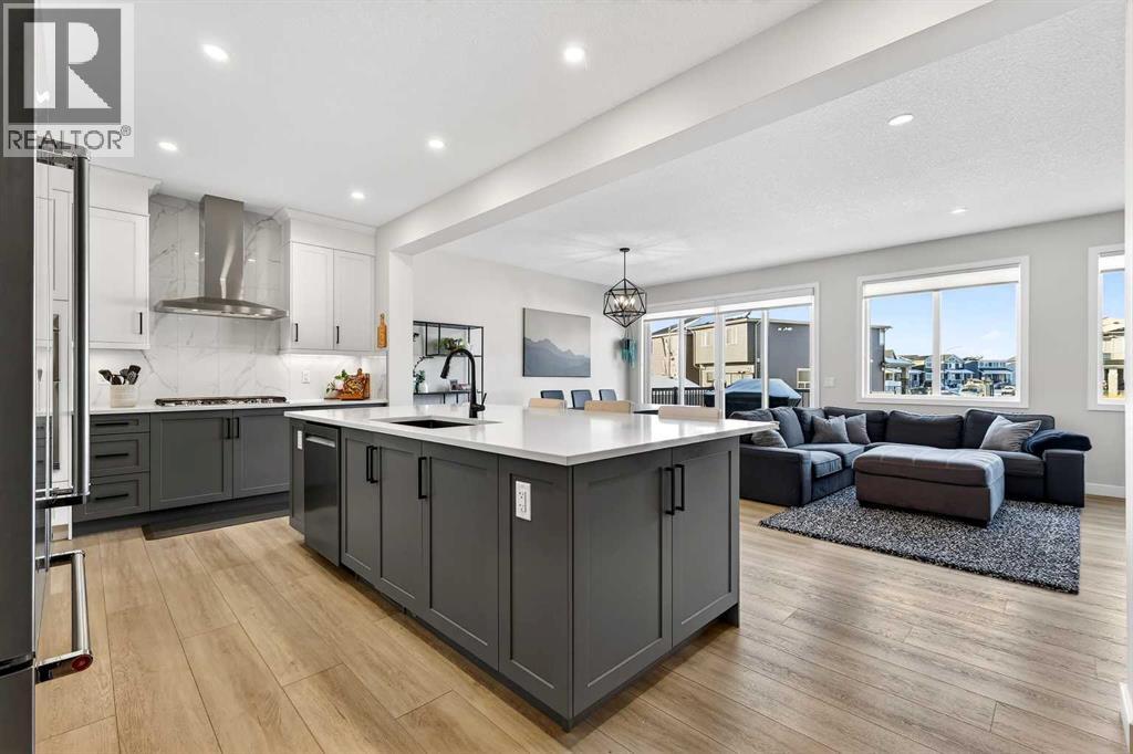 House for Sale in 57 Legacy Reach View SE|Calgary, Alberta T3M2T1 4