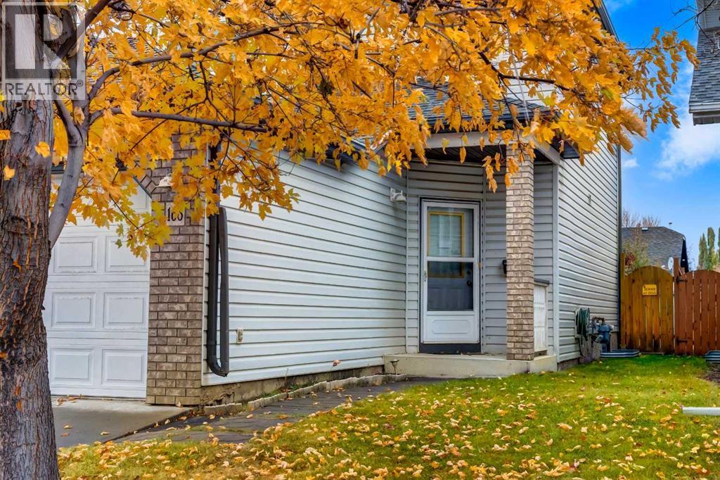 House for Sale in 168 Mt Apex Green SE|Calgary, Alberta T2Z2V5 2