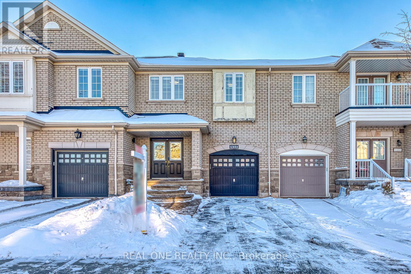 Row / Townhouse for Sale in 1331 KESTELL BOULEVARD|Oakville (JC Joshua Creek), Ontario L6H0C8