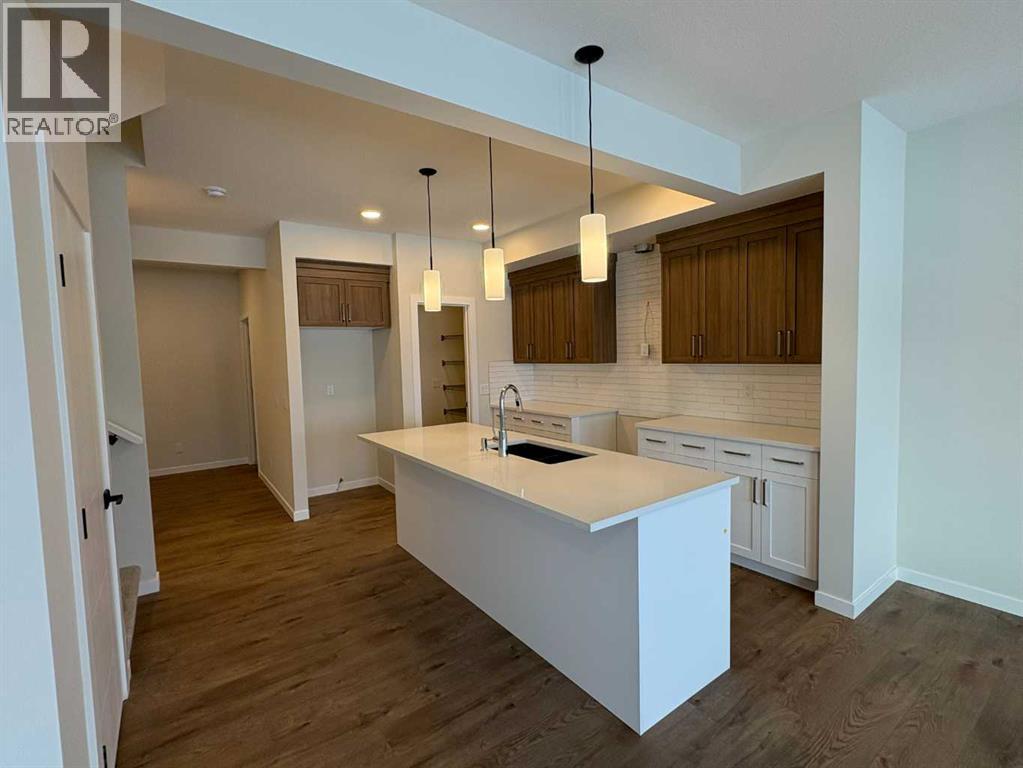 House for Sale in 15 Legacy Glen Heights SE|Calgary, Alberta T2X5Z5 4