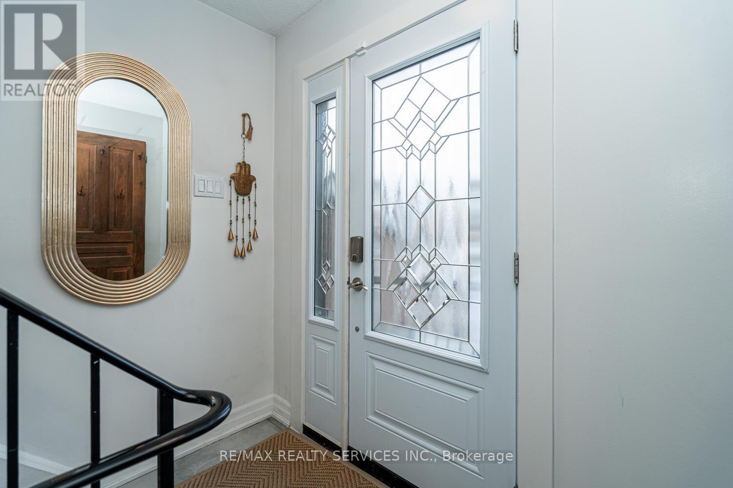 Row / Townhouse for Sale in 145 - 1050 SHAWNMARR ROAD|Mississauga (Port Credit), Ontario L5H3V1 5