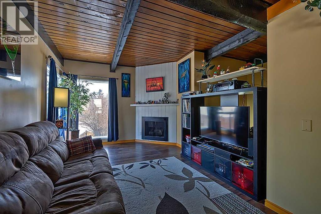 Duplex for Sale in 80 Queen Alexandra Close SE|Calgary, Alberta T2J3P8 2