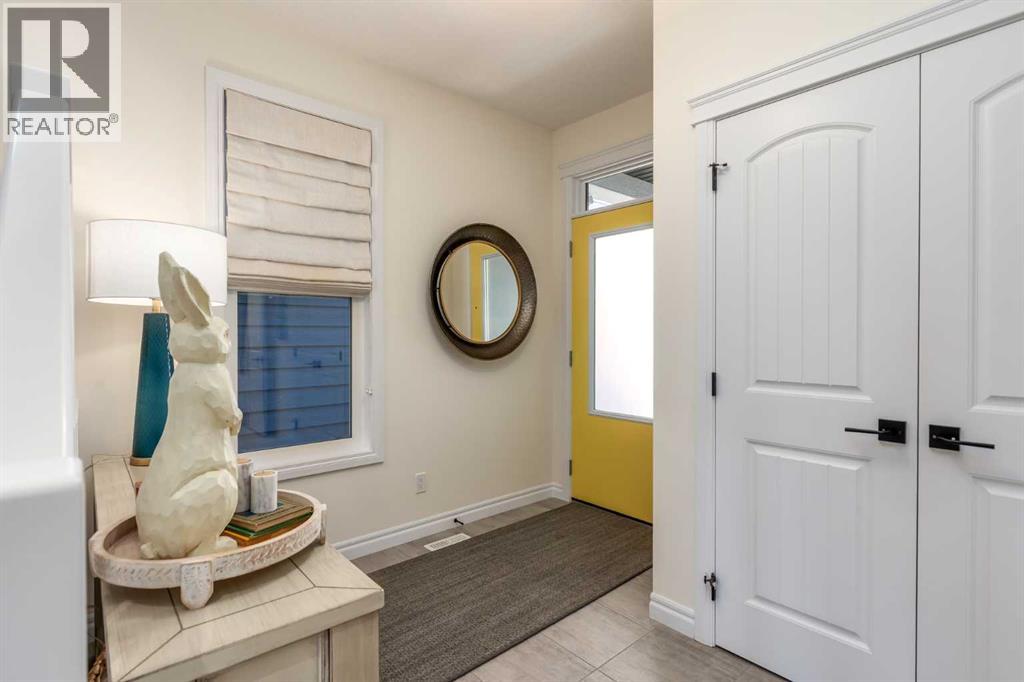 House for Sale in 23 Cranbrook Green SE|Calgary, Alberta T3M2X1 2