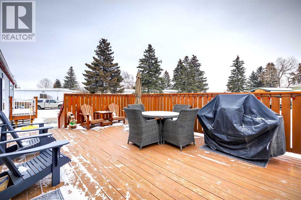 Mobile Home for Sale in 247, 3223 83 Street NW|Calgary, Alberta T3B5N5 4