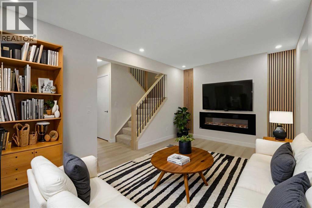 Row / Townhouse for Sale in 13 Penworth Close SE|Calgary, Alberta T2A5N4