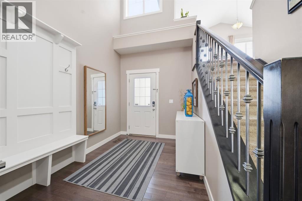 House for Sale in 639 Copperpond Circle SE|Calgary, Alberta T2Z4M2 2