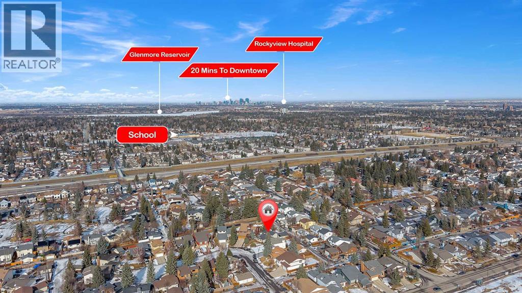 House for Sale in 20 Woodbrook Place SW|Calgary, Alberta T2W3Z4 4