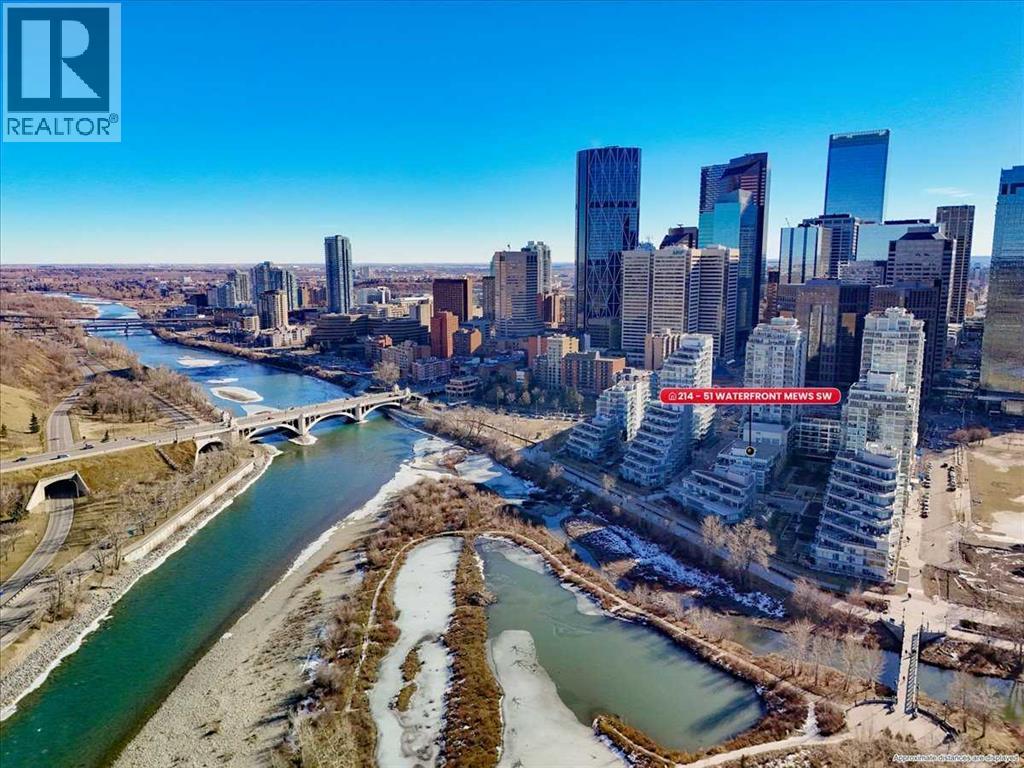 Apartment for Sale in 214, 51 Waterfront Mews SW|Calgary, Alberta T2P0X3