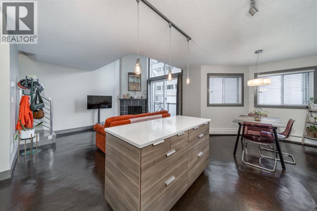 Apartment for Sale in 17, 711 3 Avenue SW|Calgary, Alberta T2P0G8 2