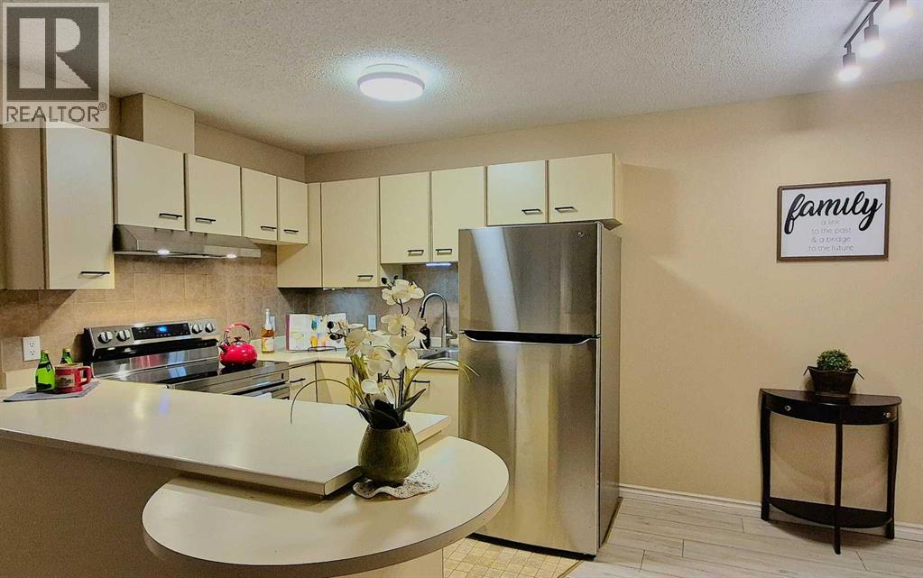 Apartment for Sale in 22, 2722 EDENWOLD Heights NW|Calgary, Alberta T3A3Y5