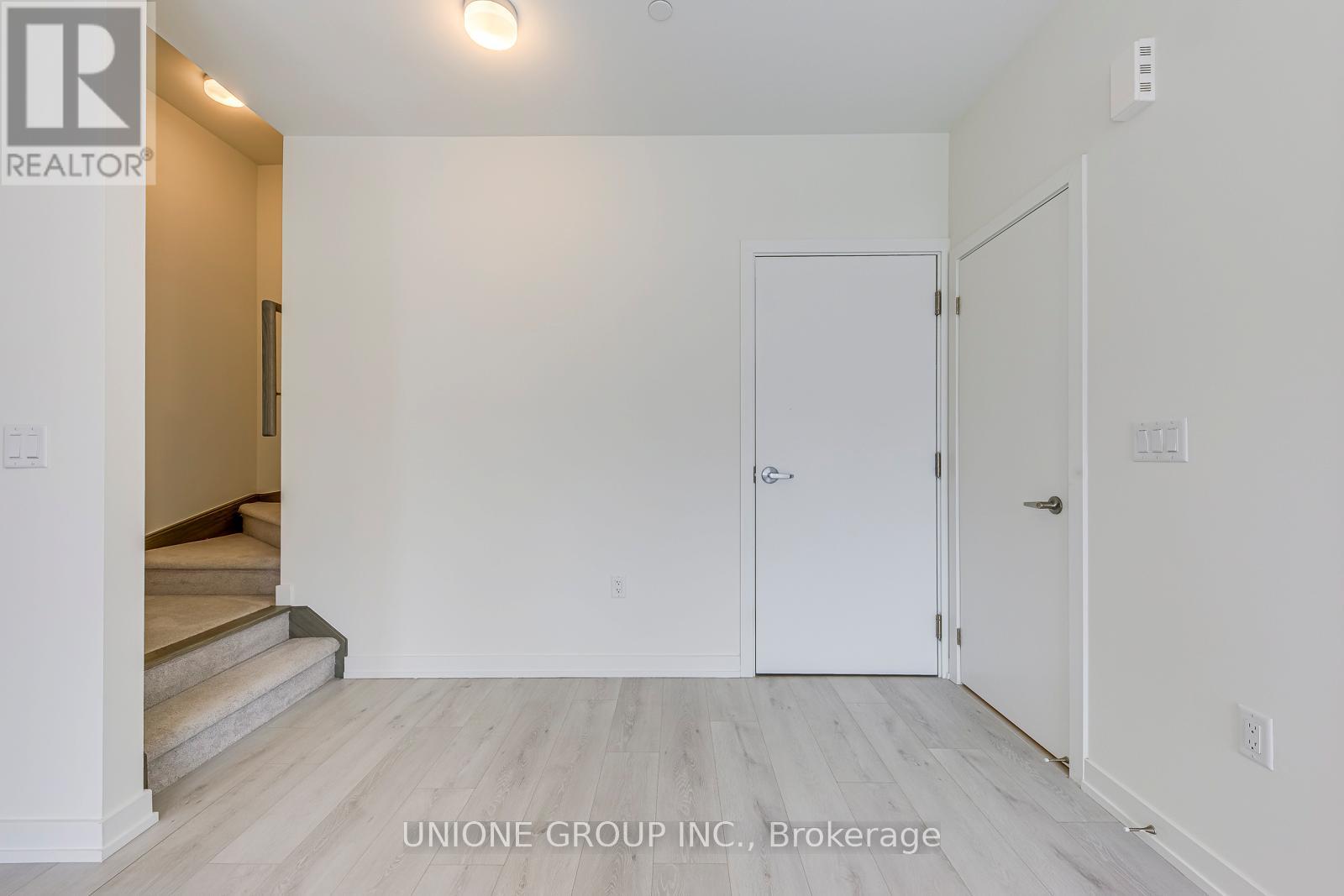 Row / Townhouse for Sale in 20 - 3538 COLONIAL DRIVE|Mississauga (Erin Mills), Ontario L5L0C1 4