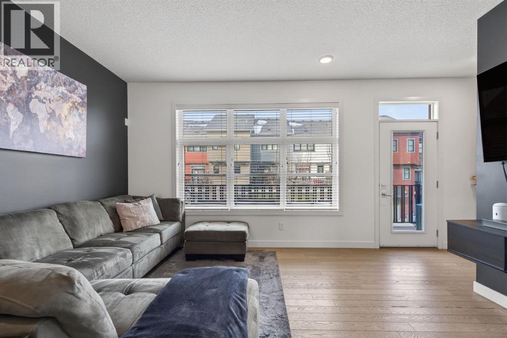 Row / Townhouse for Sale in 252 Walden Path SE|Calgary, Alberta T2X4C4 5