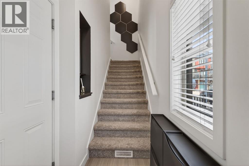 Row / Townhouse for Sale in 252 Walden Path SE|Calgary, Alberta T2X4C4 3