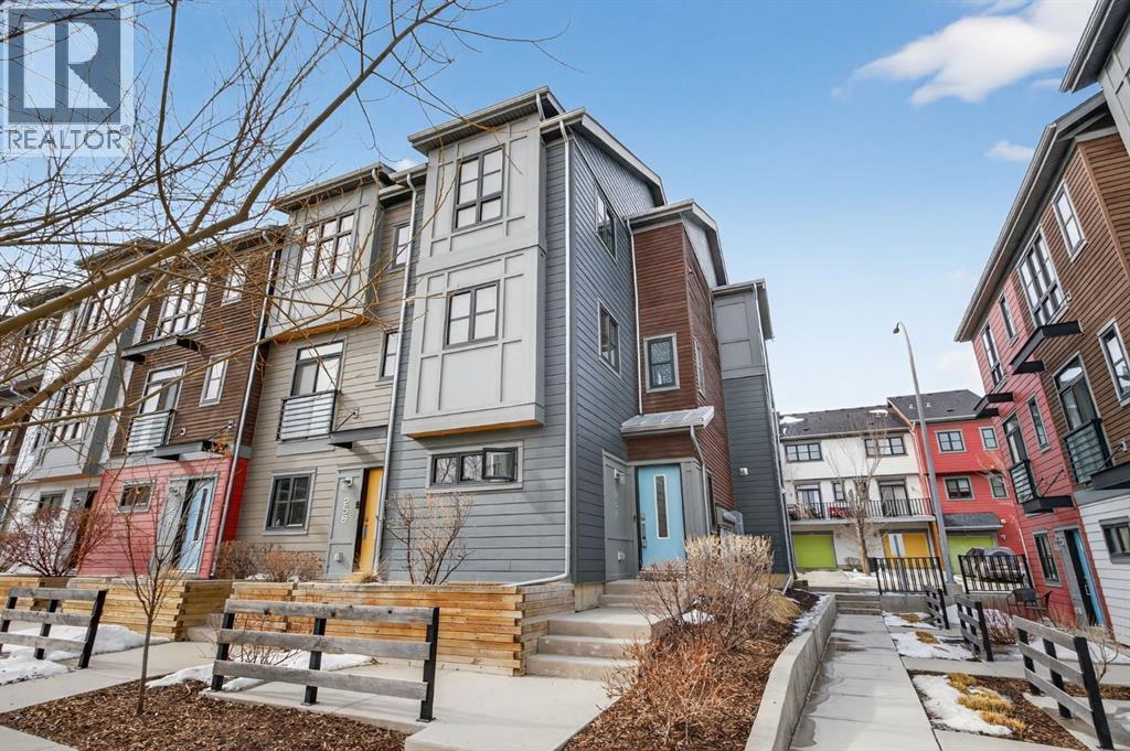 Row / Townhouse for Sale in 252 Walden Path SE|Calgary, Alberta T2X4C4