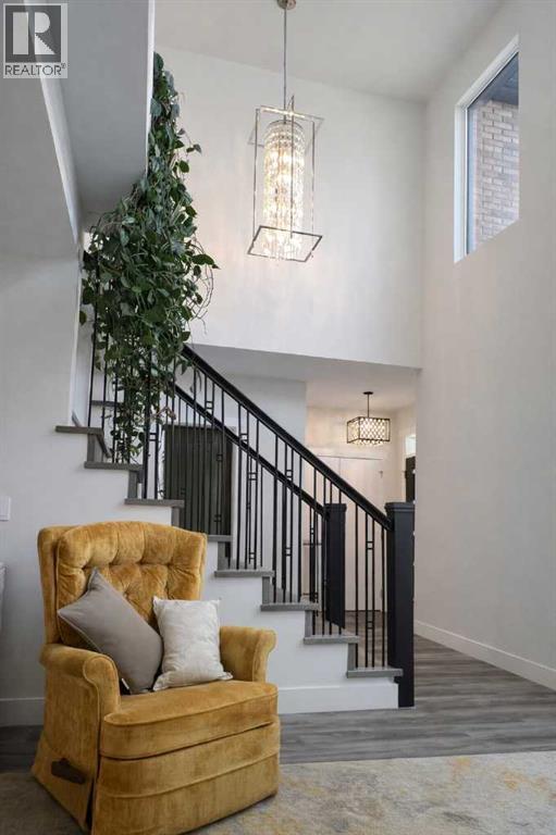 House for Sale in 9927 Scurfield Drive NW|Calgary, Alberta T3L1V9 5