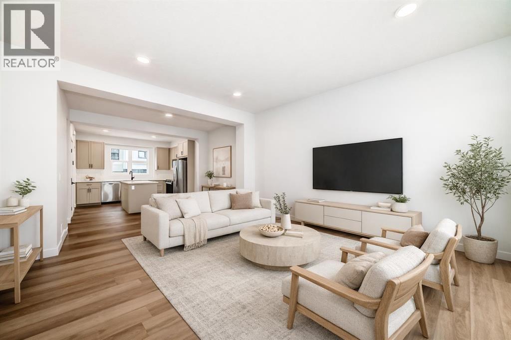 Row / Townhouse for Sale in 103, 30 Rochester View NW|Calgary, Alberta T3L0M8