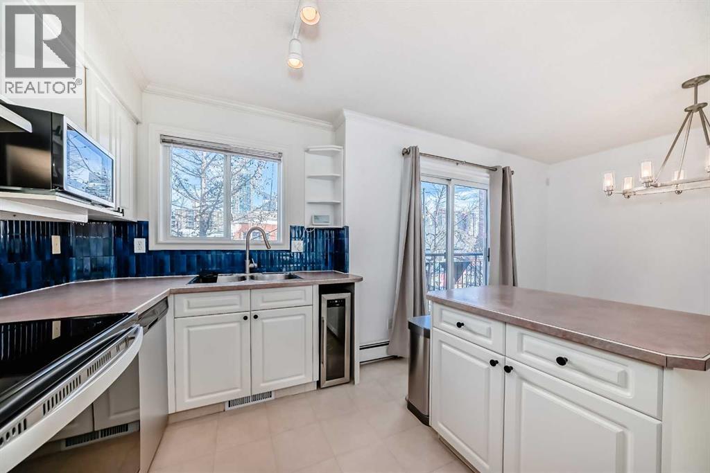 Row / Townhouse for Sale in 1507 11 Street SW|Calgary, Alberta T2R1R3 5